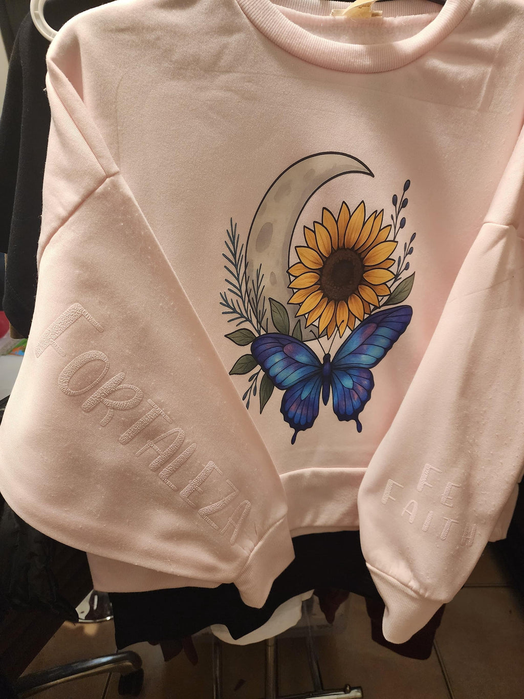 Fortaleza • Fe • Faith UV Color-Changing Sweatshirt